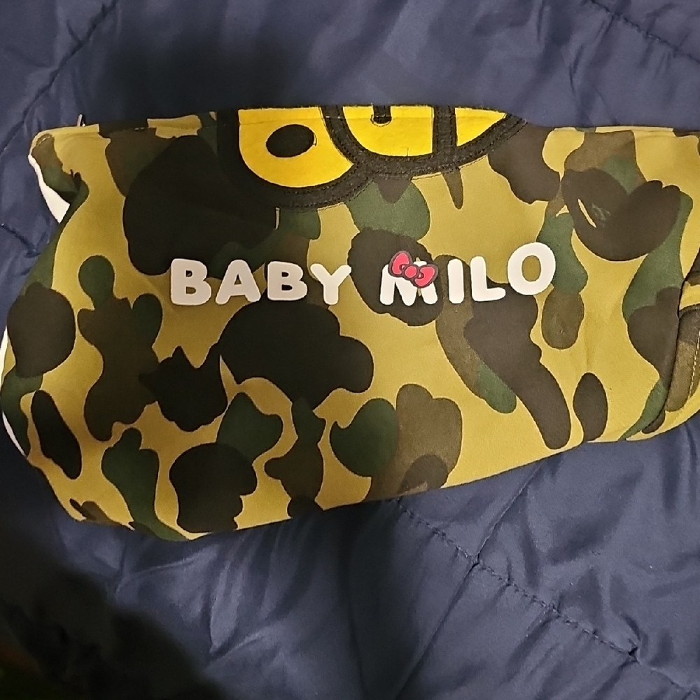 Bape  Green Camo Hoodie with Character Design - Picture 8 of 16
